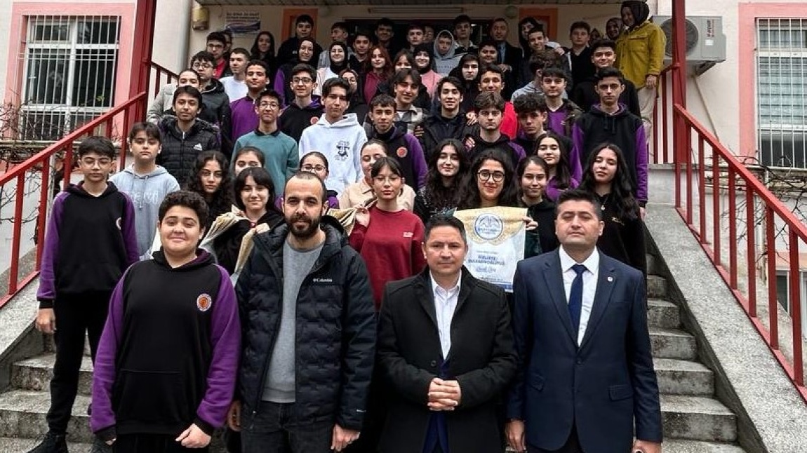 Okulumuzu Tarihçi Mehmet IŞIK Ziyaret Etti